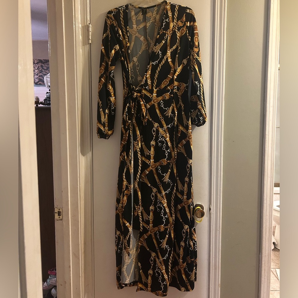 Elegant Long Sleeve Black and Gold Maxi Wrap Dress